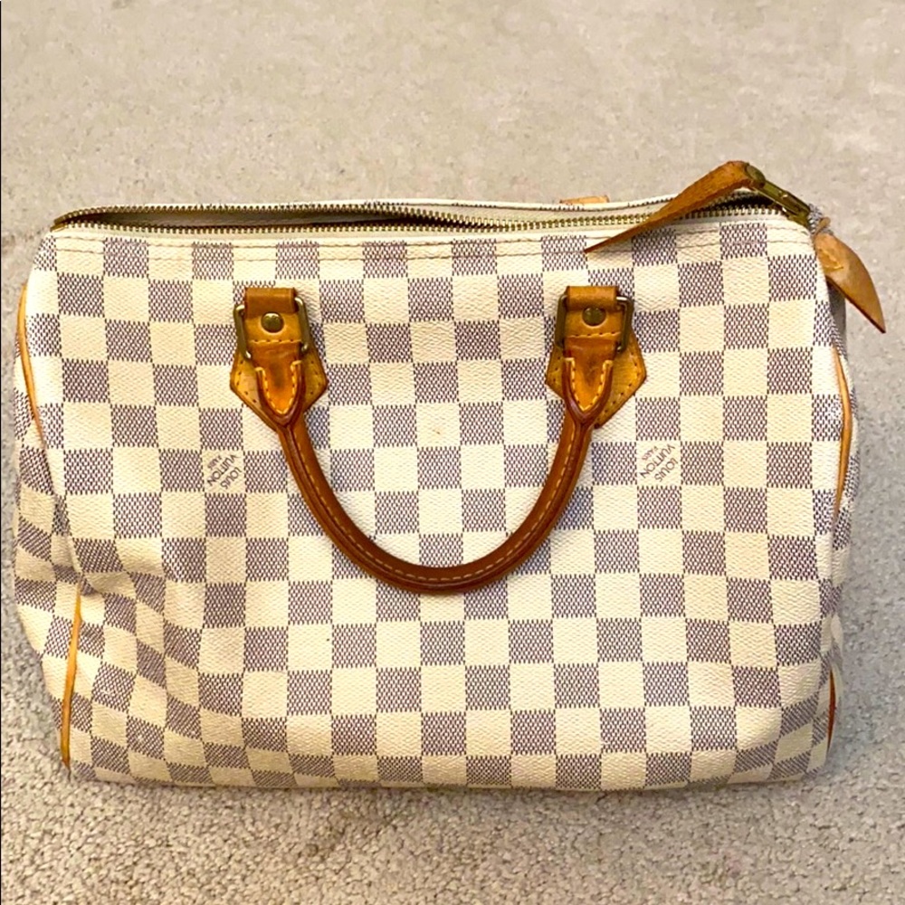 Louis Vuitton speedy